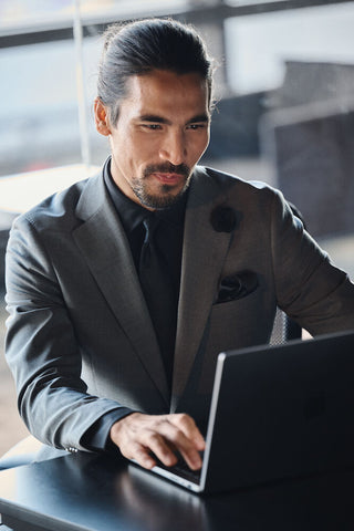 Giftbox Solid Paisley Tie Black